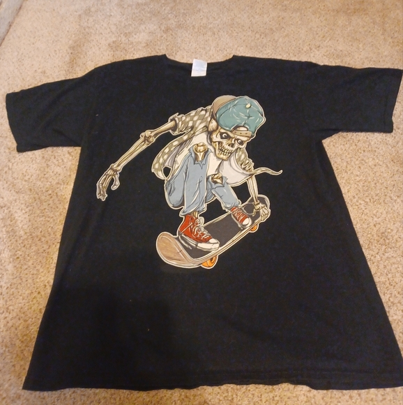 black skeleton skater Tshirt - Picture 1 of 2
